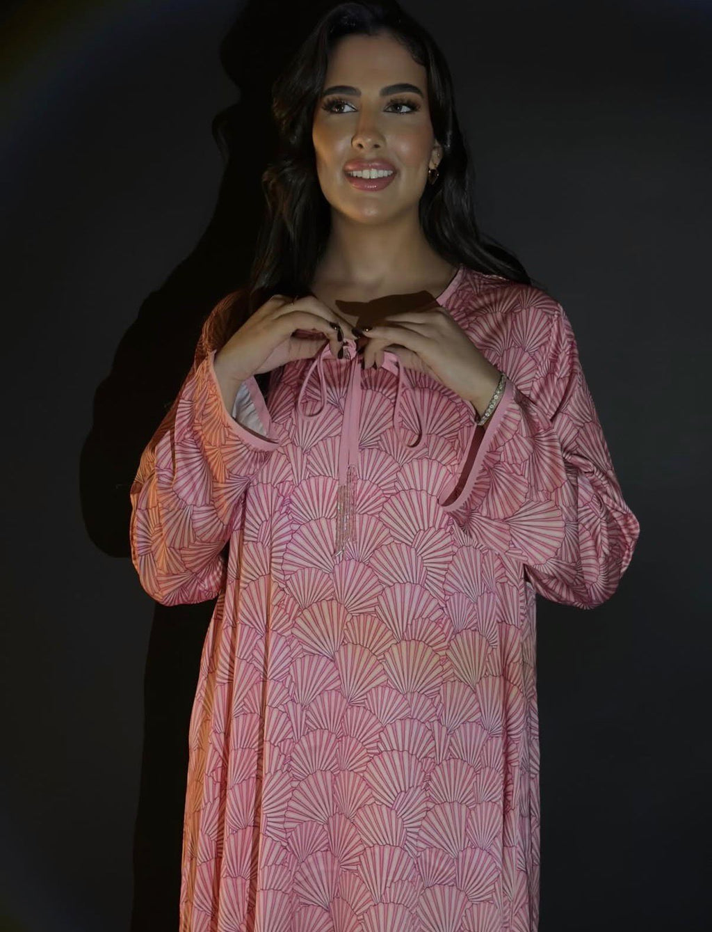 Blush Shell Print Jalabiya